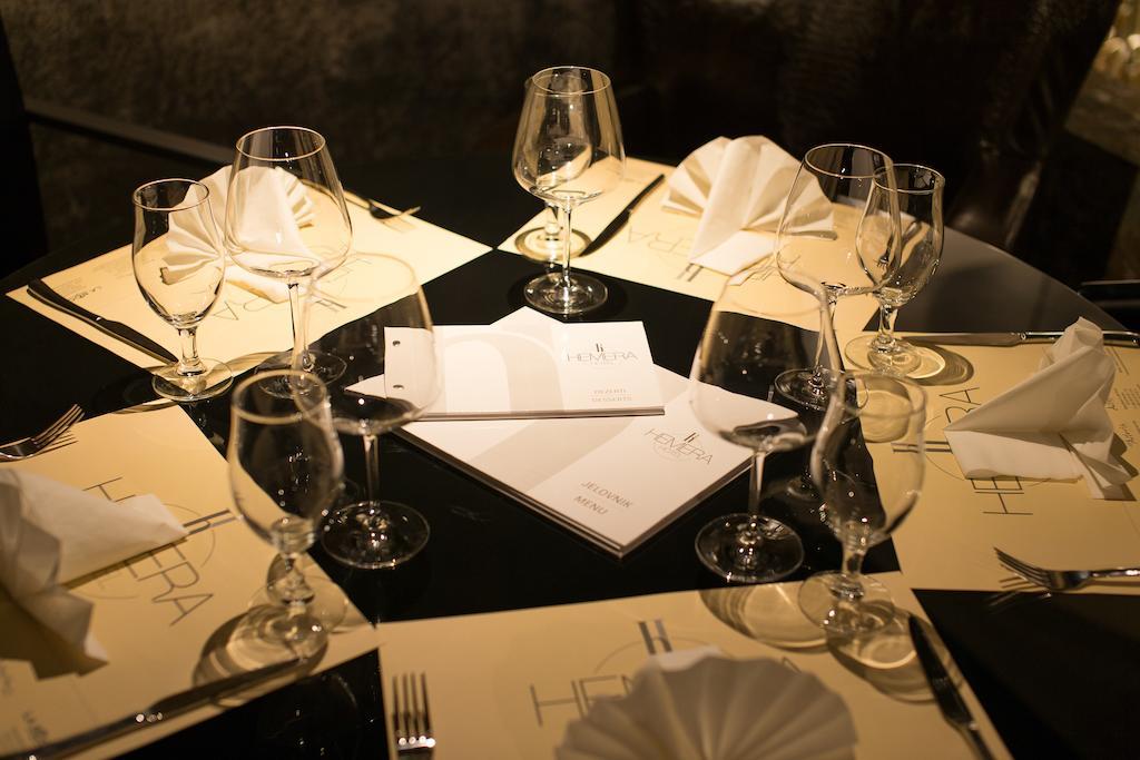 Hotel Hemera Подгорица Экстерьер фото A table set for a wine tasting